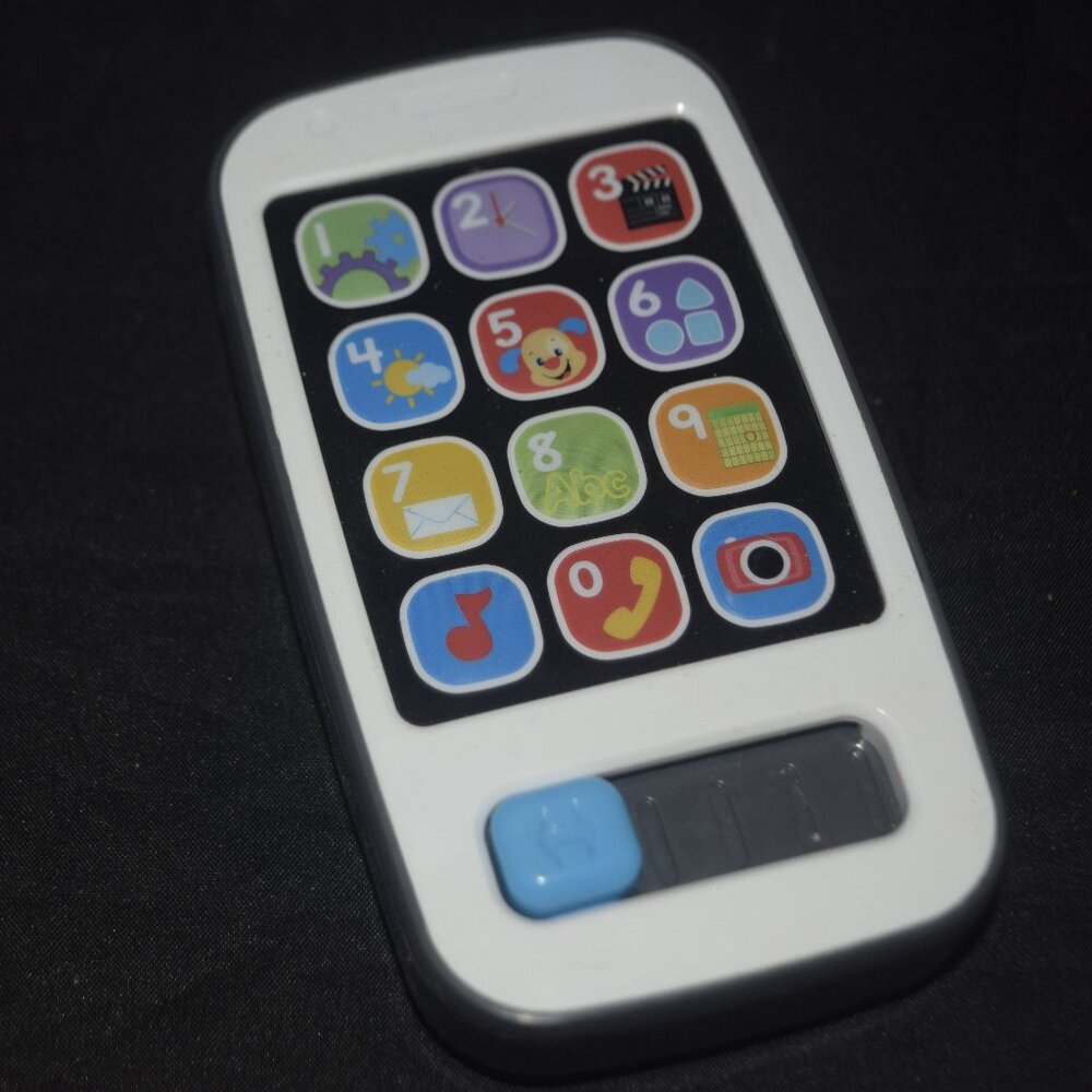 Fisher-Price Laugh & Learn Smart Phone - Interactive Musical Learning Toy